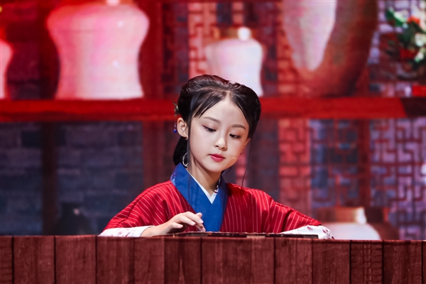 700����ҵ�����ã�����������У�� �ٽ���ҵ��ƽ