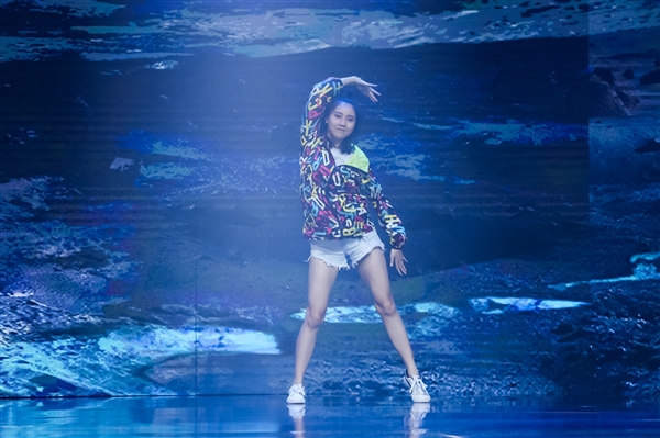 700����ҵ�����ã�����������У�� �ٽ���ҵ��ƽ