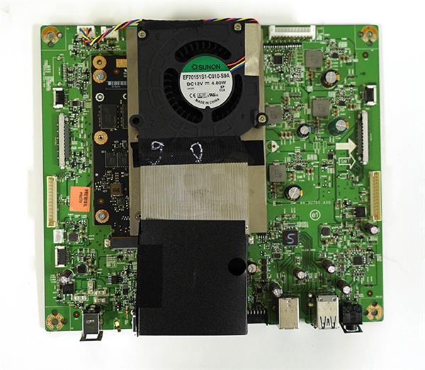 ��˶ROG��ʾ��ƾɶ��2��IntelоƬ��ֵ500��Ԫ