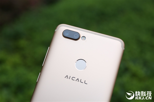 ����AICALL V9����ͼ�ͣ�1.47mmխ�߿�