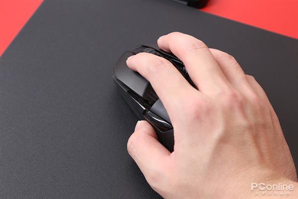 无线充电鼠标真的好用?三大厂商千元级无线充电鼠标对比