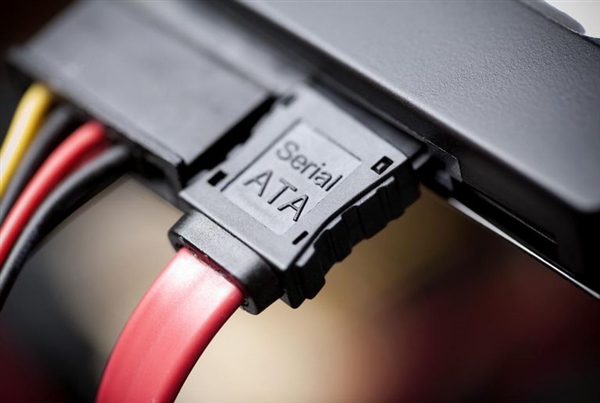 SATA 3.4��׼��ʽ������Ӳ�̸�����