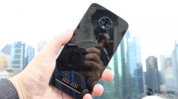 ȫ���׿�5G�����ֻ� Moto Z3���ͼ��