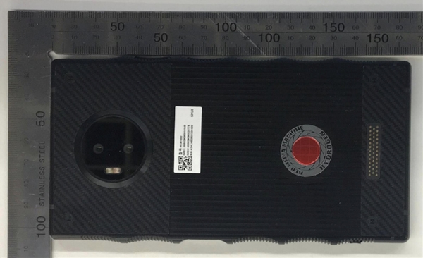 RED Hydrogen One�����ֻ�����ͨ��FCC��֤