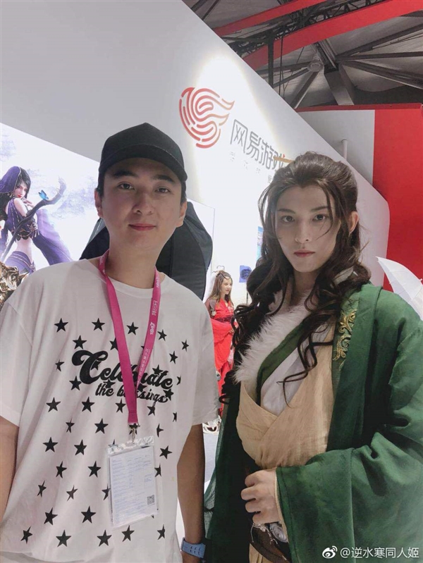 ��˼������CI����Ӱ����ˮ����Coser