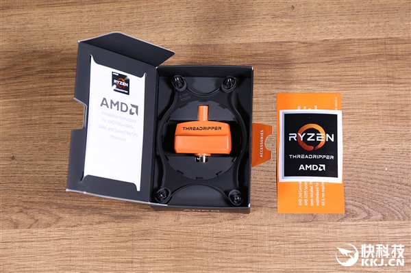 32����64�̣߳�AMD�߳�˺���߶���2990WX����ͼ��