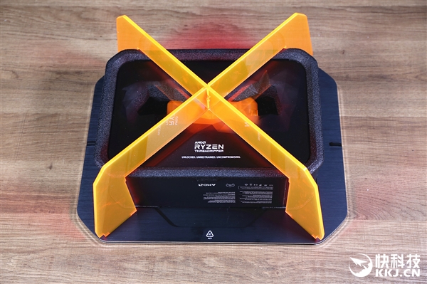 32����64�̣߳�AMD�߳�˺���߶���2990WX����ͼ��