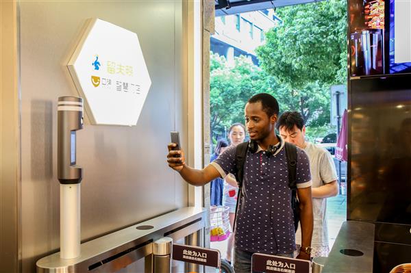 �����֡�΢Ц���ۡ�Ѽ���꣺������ѧ����Ц�ⵥ