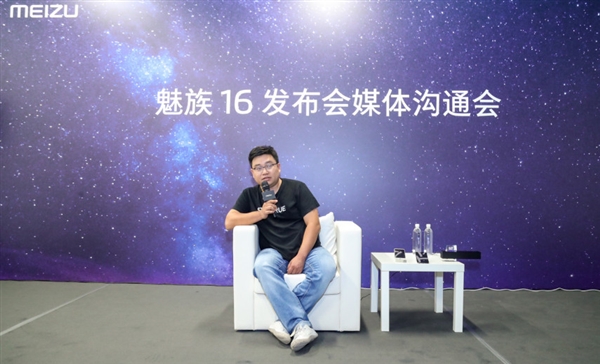 ��С��8����һԪ������16Ϊ�ζ�����˼�����������