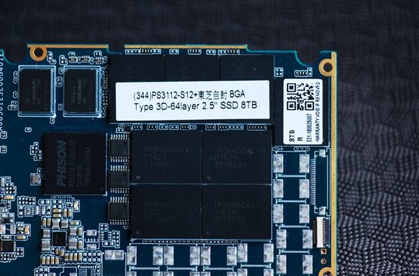 �ټ���е�̣�Ӱ������ONE 8TB SSD��������Ҳ�Լ�