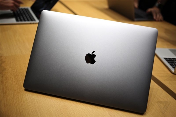 �û������ˣ���MacBook Pro����������������ž��