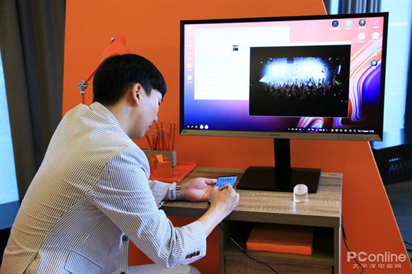 ����Note 9���֣��ɱ��Ȧ�ӳ� S Pen����������