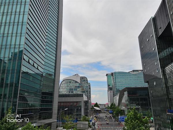 ��ҫ10 GT 8/6GB�Աȣ����ڴ��ܴ������������