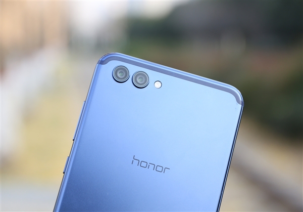 ��ҫ�ڶ����ǵ����Ƴ���ҫPlay���ۼ�300��Ԫ