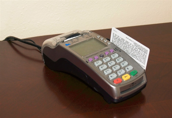 ��ý���ƶ�POS������©�� ������Ϣ�б�¶����