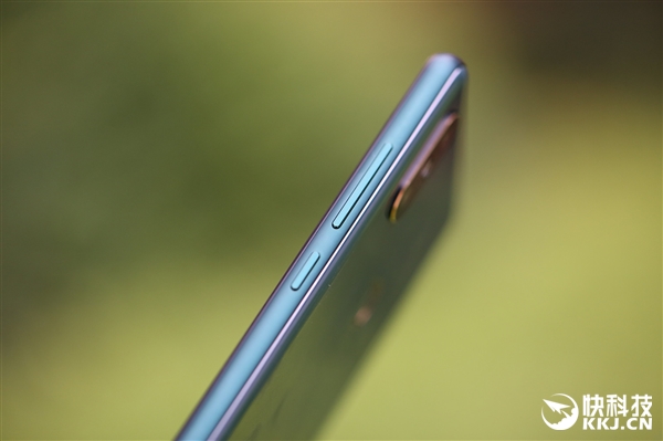 С��MIX 2S���ɫ����ͼ�ͣ���Ȼ��ʯɫ��