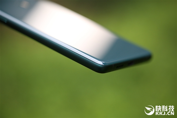 С��MIX 2S���ɫ����ͼ�ͣ���Ȼ��ʯɫ��