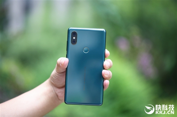 С��MIX 2S���ɫ����ͼ�ͣ���Ȼ��ʯɫ��