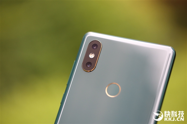 С��MIX 2S���ɫ����ͼ�ͣ���Ȼ��ʯɫ��