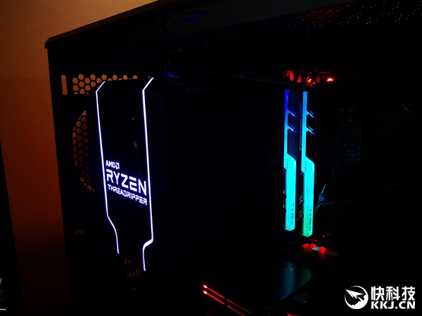 ������������˺���߶���ר�÷���ɢ��������Ӧ��400W