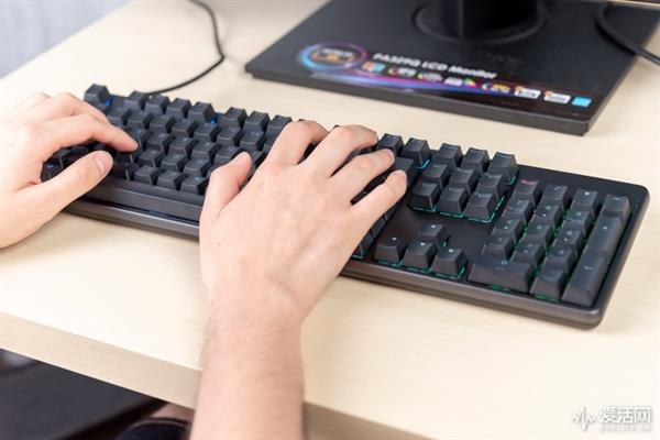 С����Ϸ�������ã������˵ĵ�һ��RGBֵ��ֵ229Ԫ��