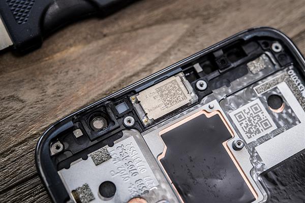 2698Ԫ��ֵ������16th��Ȳ�⣺ͭ��ɢ��+˫���п�