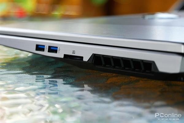 4K显示屏还有傲腾内存加持 火影金钢T5上手