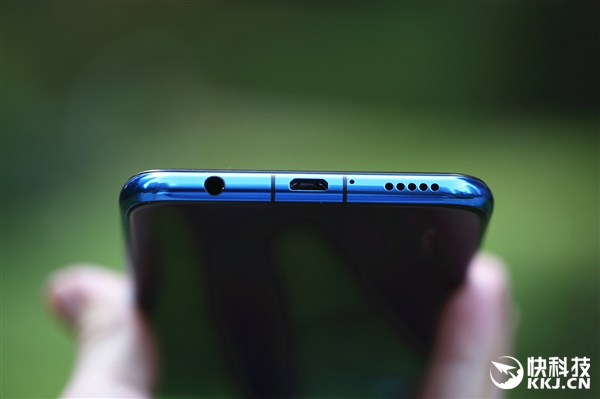 �׷�12nm����710����Ϊnova 3iͼ�ͣ�������