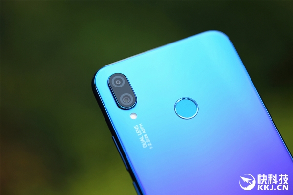 �׷�12nm����710����Ϊnova 3iͼ�ͣ�������