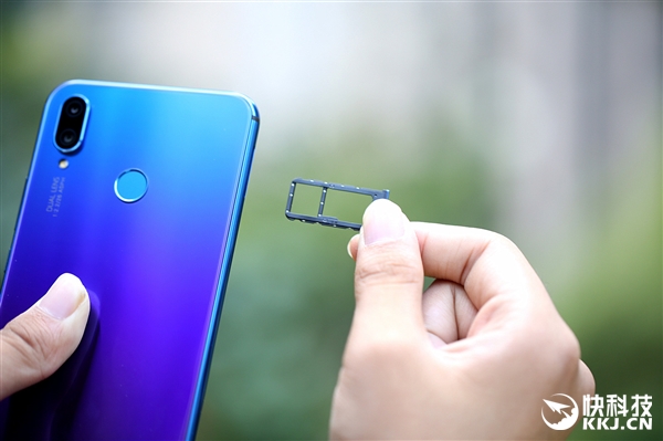 �׷�12nm����710����Ϊnova 3iͼ�ͣ�������