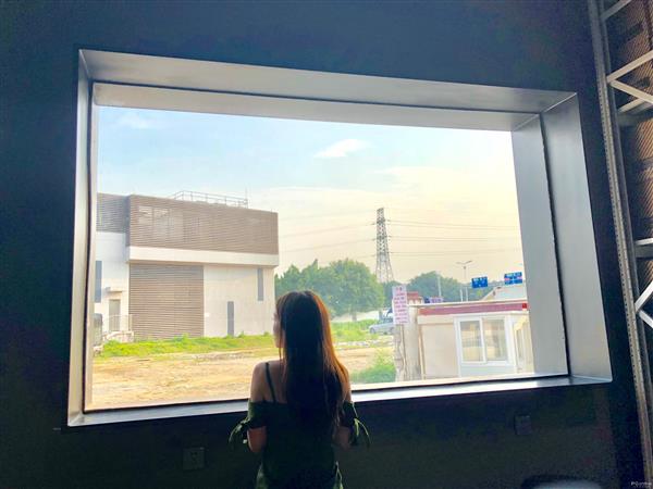 95后女生暗访拼多多窝点:山寨泛滥也许原因是它