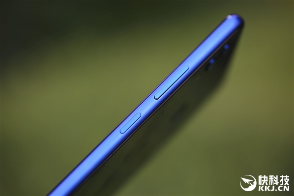 ����˫Turbo����+Һ��ɢ�� ��ҫNote 10ͼ��