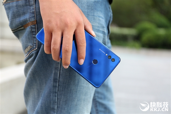 ����˫Turbo����+Һ��ɢ�� ��ҫNote 10ͼ��