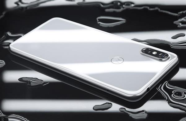 ƼĦP30ƻiPhone X޳ܵĳϮ