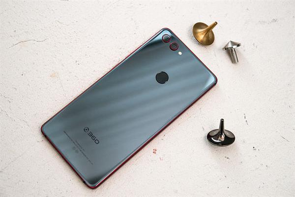 360手机N7 Pro上手:4000mAh电池续航赞 1999元