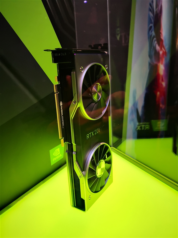 �����״�˫���ȣ�NVIDIA RTX 2080 Ti�ֳ�ͼ��