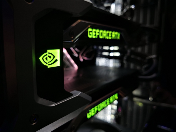 �����״�˫���ȣ�NVIDIA RTX 2080 Ti�ֳ�ͼ��