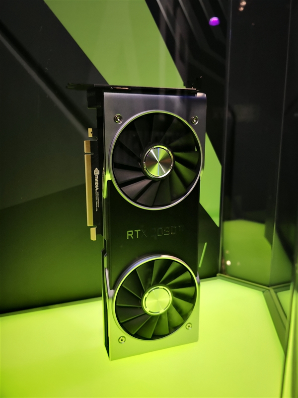 �����״�˫���ȣ�NVIDIA RTX 2080 Ti�ֳ�ͼ��
