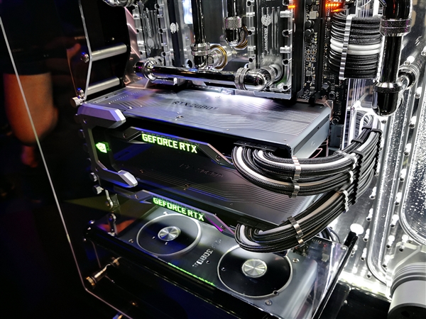 �����״�˫���ȣ�NVIDIA RTX 2080 Ti�ֳ�ͼ��
