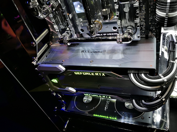 �����״�˫���ȣ�NVIDIA RTX 2080 Ti�ֳ�ͼ��