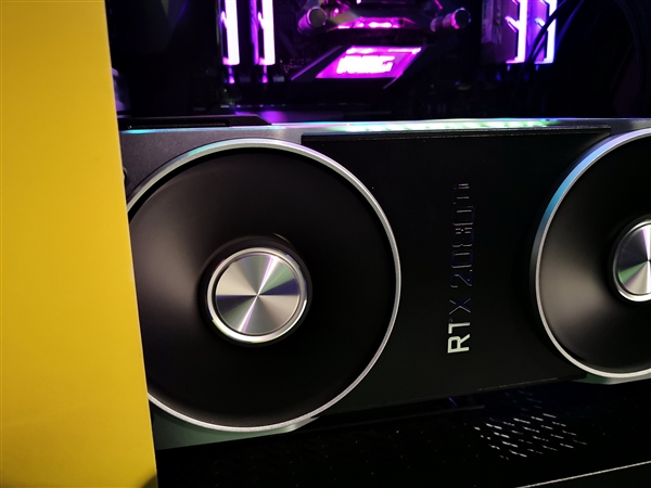 �����״�˫���ȣ�NVIDIA RTX 2080 Ti�ֳ�ͼ��