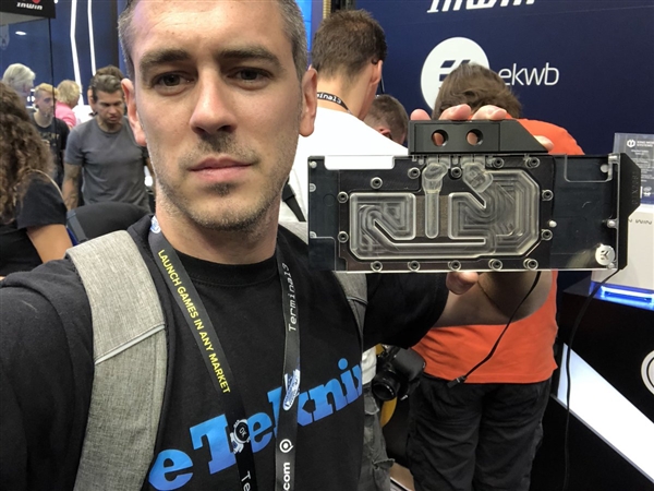 RTX 2080 Ti���Ĵ�260W��EKWB�׷�ȫ����ˮ��ͷ