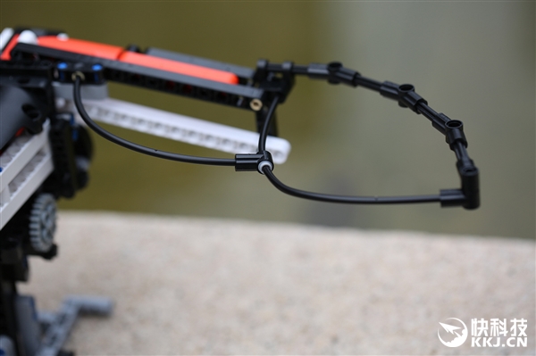 ���û�ľ������е���䣺�ɸ�ԭ��䶯���ṹ