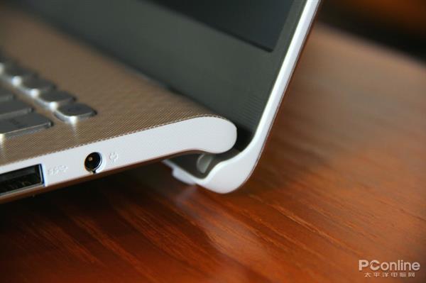 满血版MX150加持 华硕轻薄本灵耀S2上手