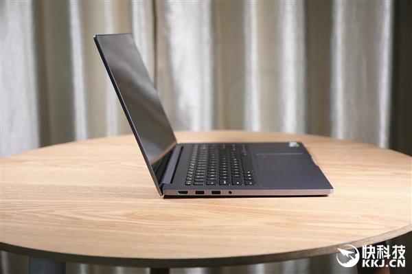 ��������72% С�ױʼǱ�Pro GTX�濪��ͼ��