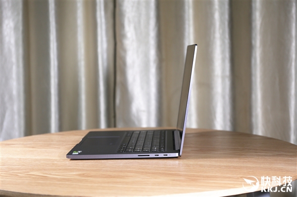 ��������72% С�ױʼǱ�Pro GTX�濪��ͼ��