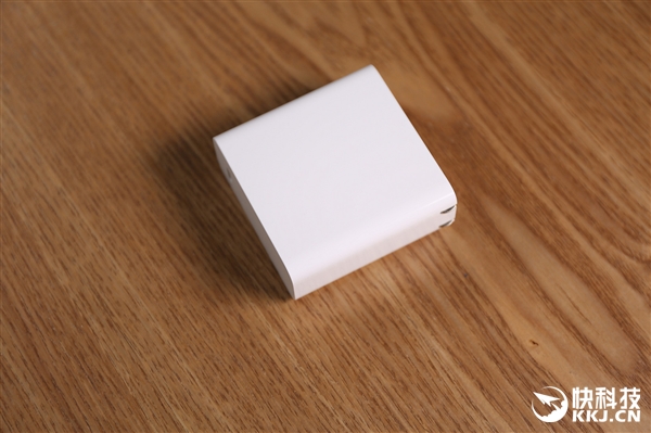 ��������72% С�ױʼǱ�Pro GTX�濪��ͼ��