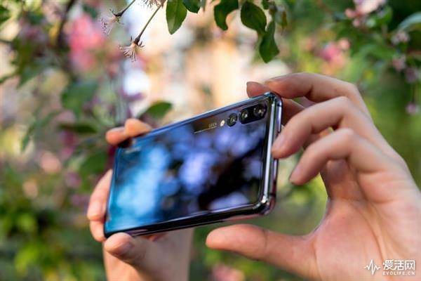 2018年中安卓旗舰手机横评:再见了性价比