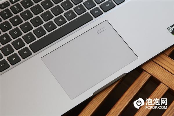 �¿���������� С�ױʼǱ�Pro GTX����