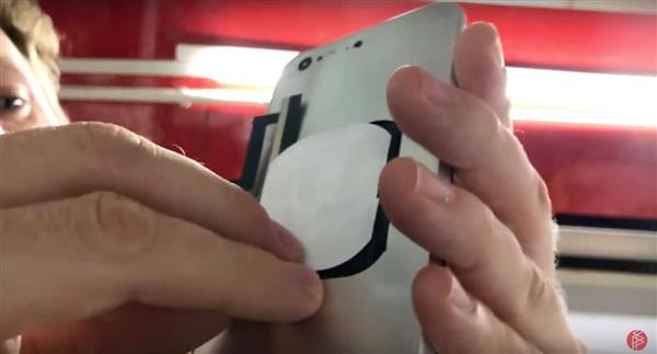 ���棺����ʸ�iPhone 7��װ�����߳��